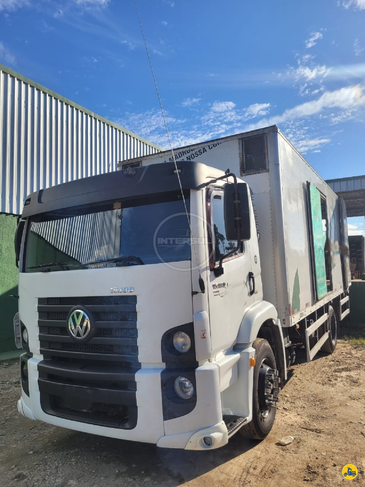 CAMINHAO VOLKSWAGEN VW 15190 Baú Furgão Toco 4x2 Intersul Caminhões SAO PAULO SÃO PAULO SP